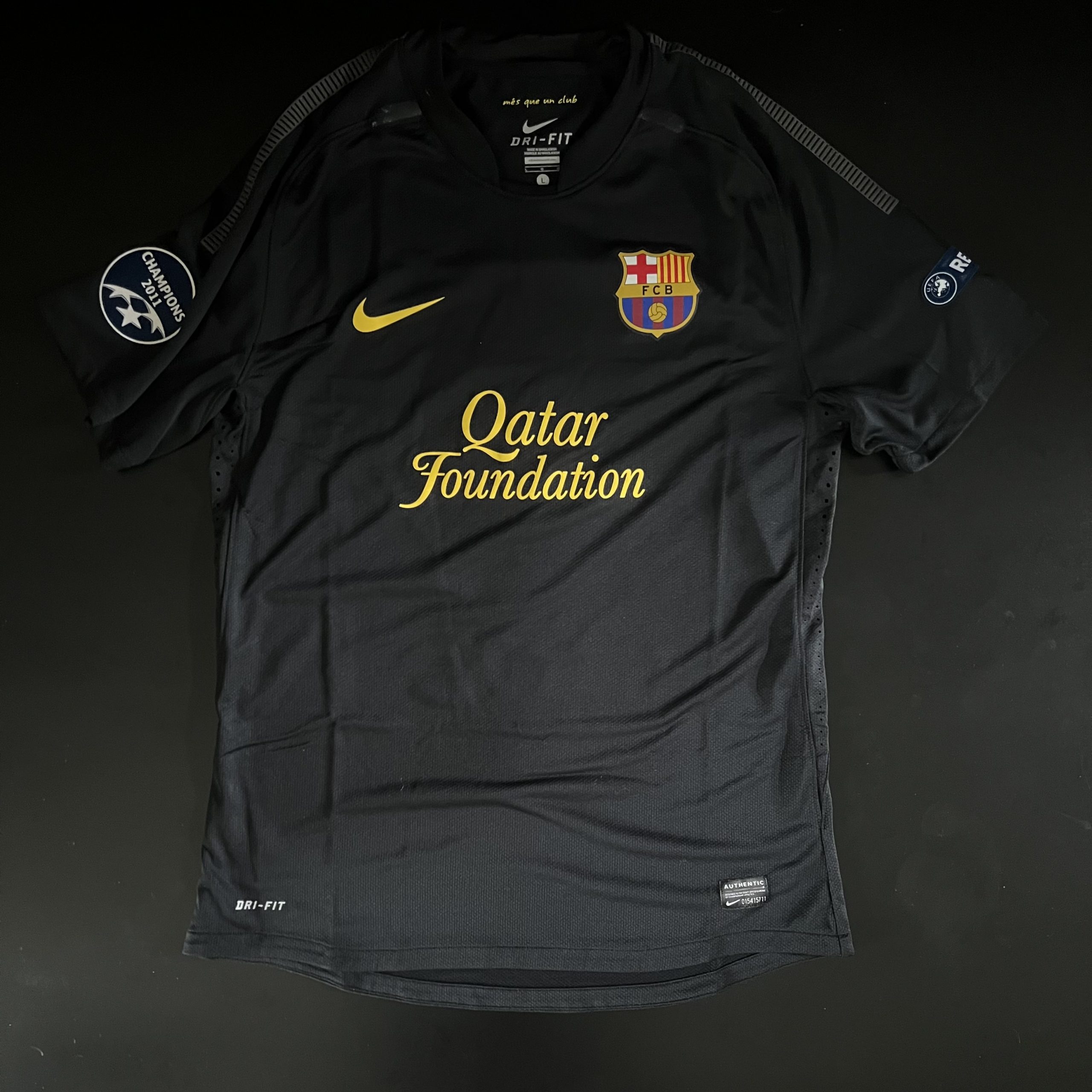 Barcelona Away Kit 2011/12 Mens Large