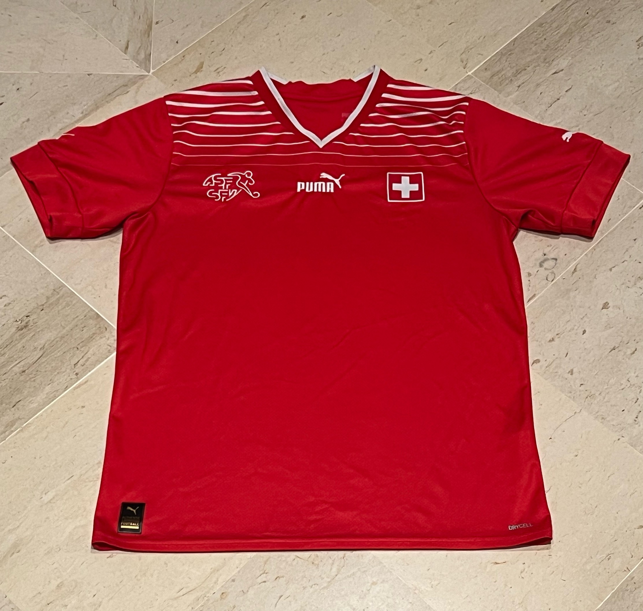 2022-23 switzerland Home Shirt size medium