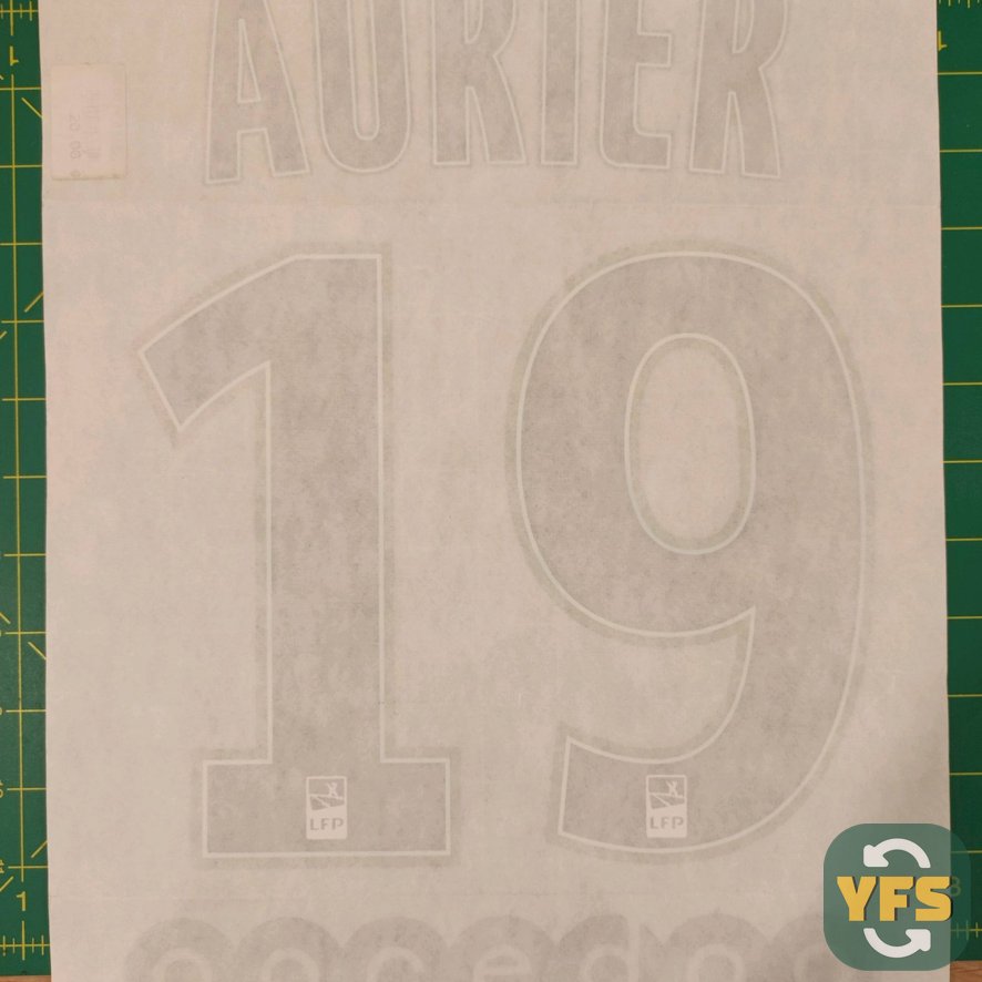 Official PSG nameset 2014/15 Away Aurier