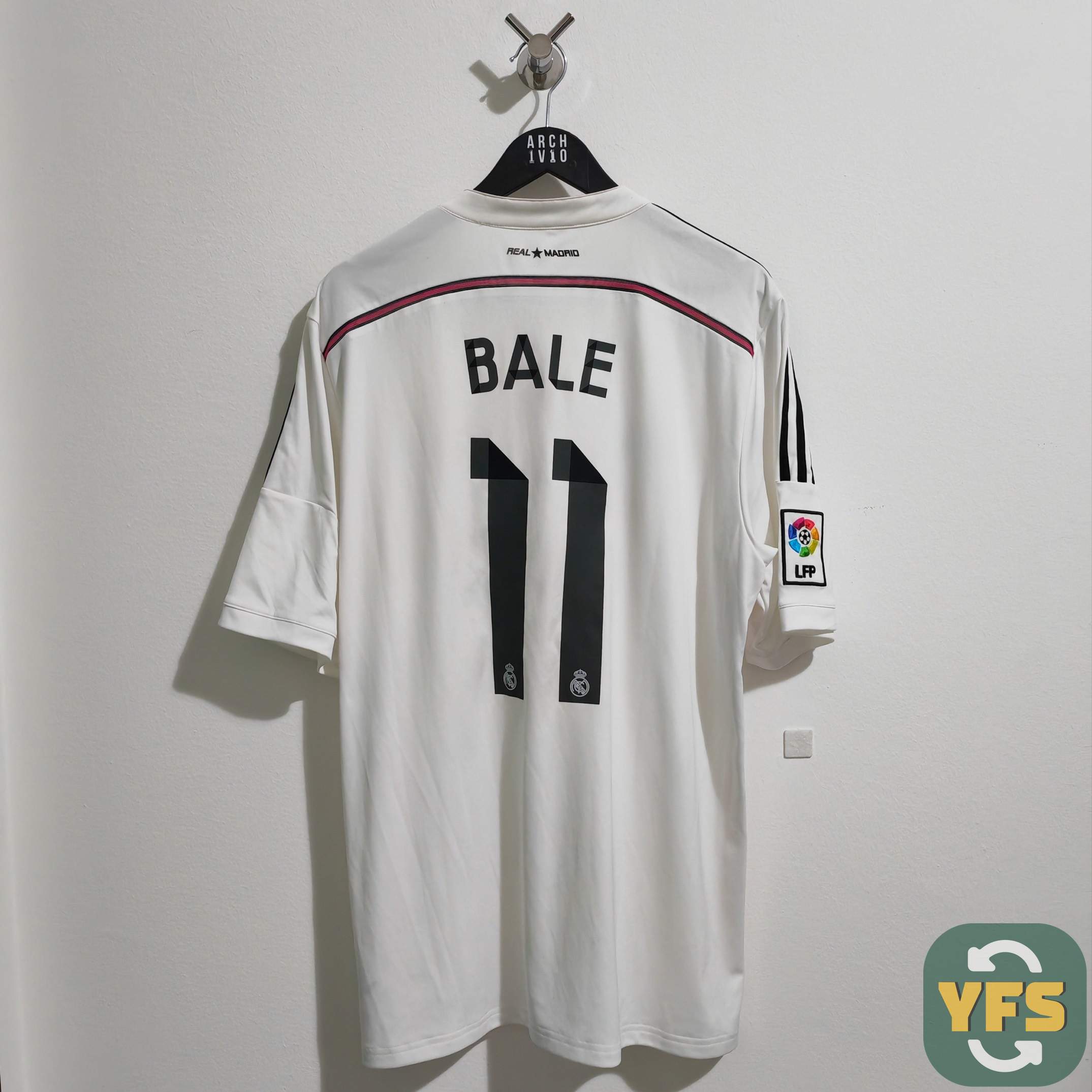 Real Madrid 2014/15 home shirt (Bale #11) - XL