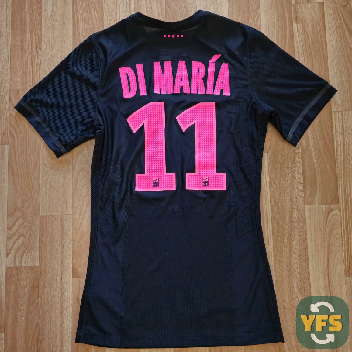PSG Store Version Nike - YourFootballShirt - Photo 1