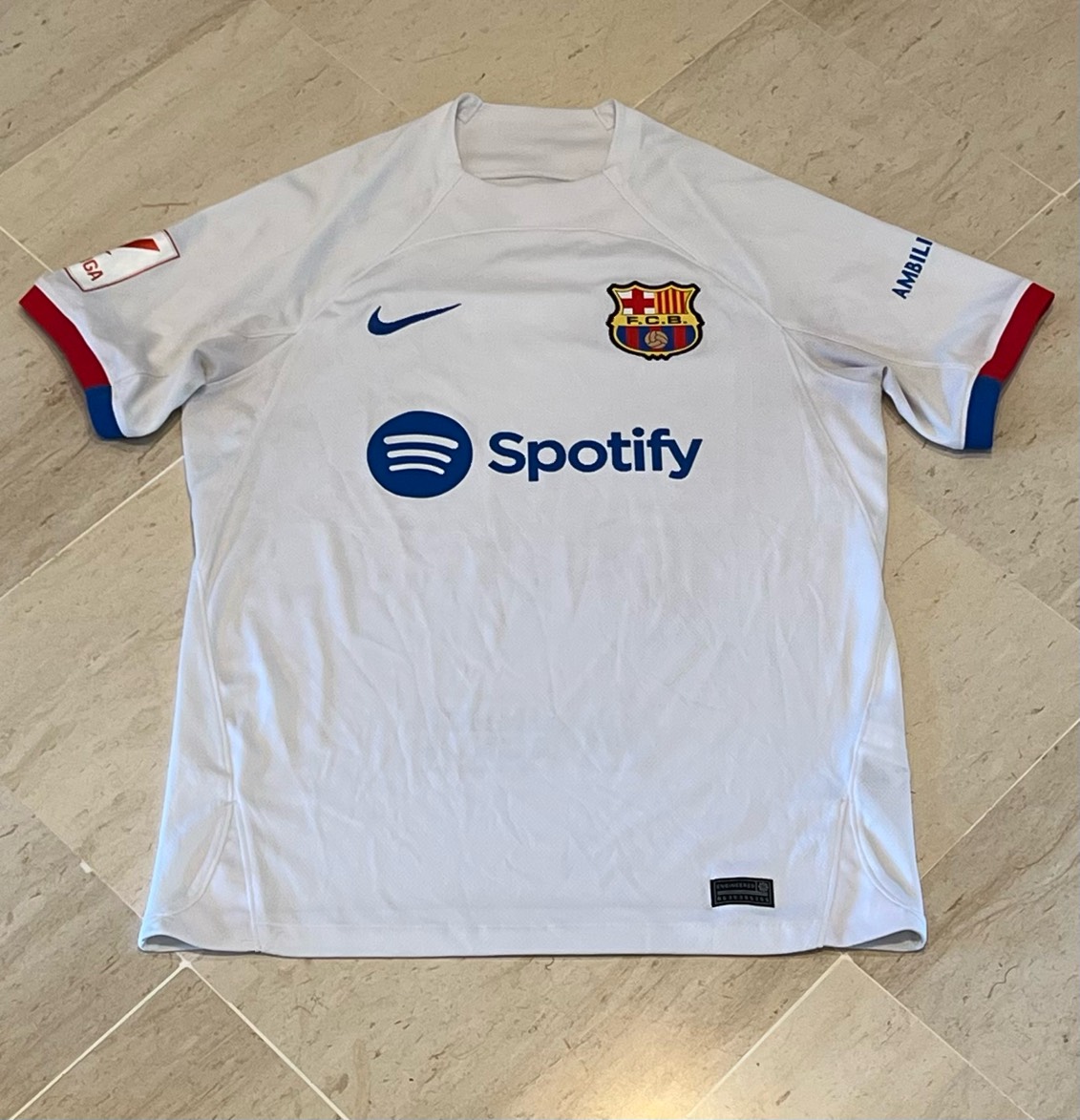 2023-24 FC Barcelona Away nike Shirt excellent condition size medium