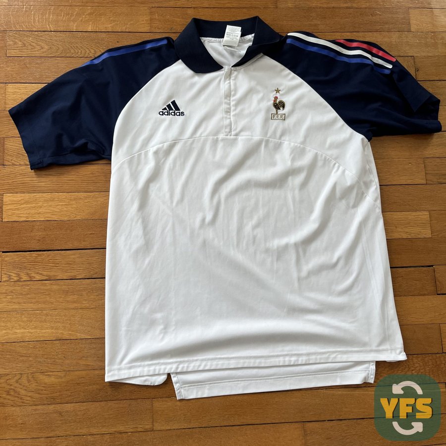 France 2001-2002 Training Store Version Adidas - YourFootballShirt - Photo 1