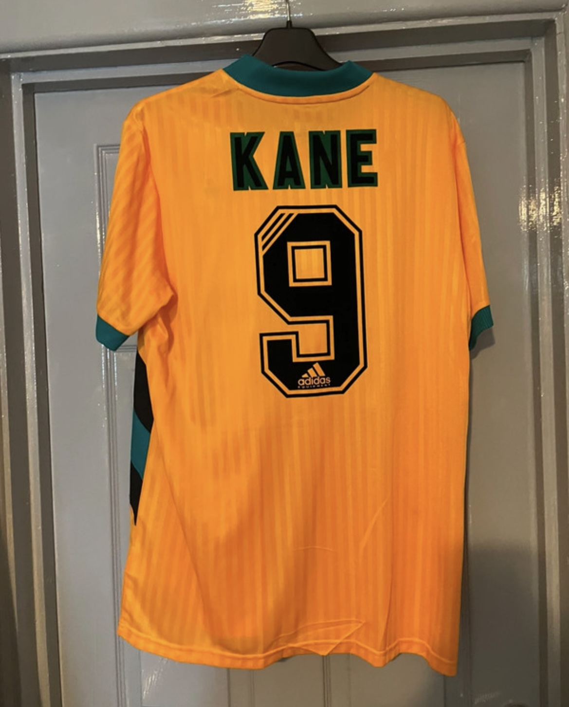Bayern Munich Retro Icons Shirt *M* •Kane 9•