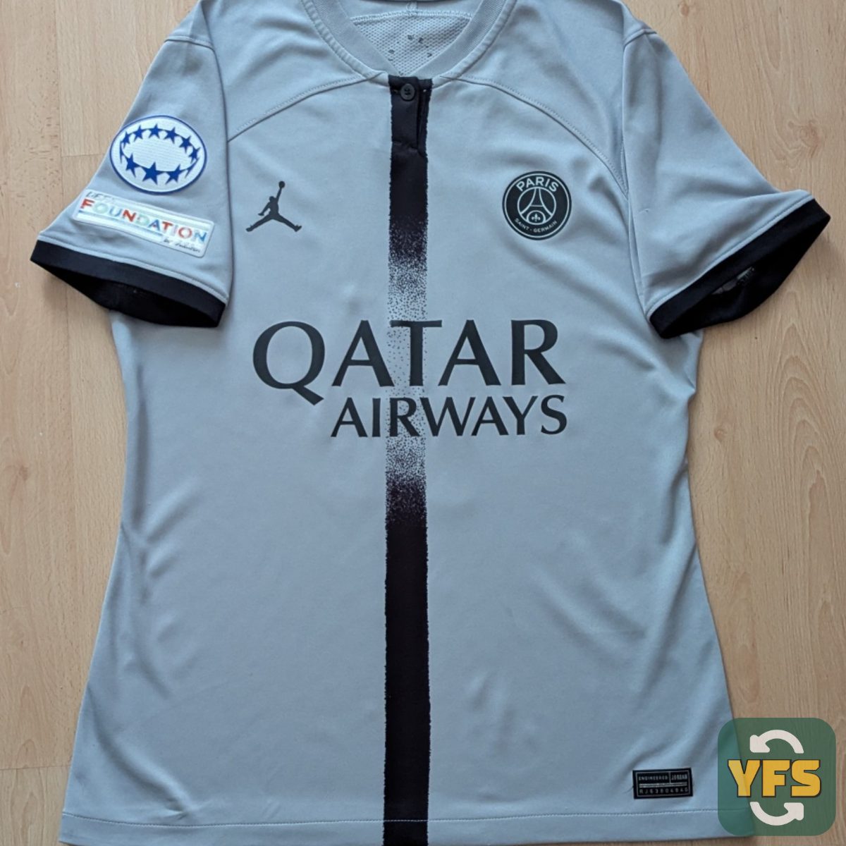 Maillot PSG 2022-23 Stock-pro Laurina Fazer