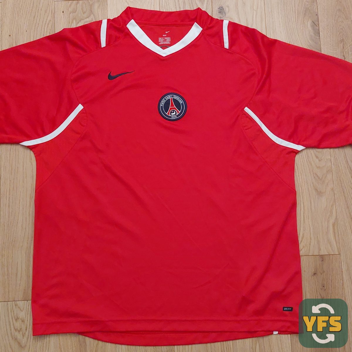 Maillot entrainement du PSG 2006