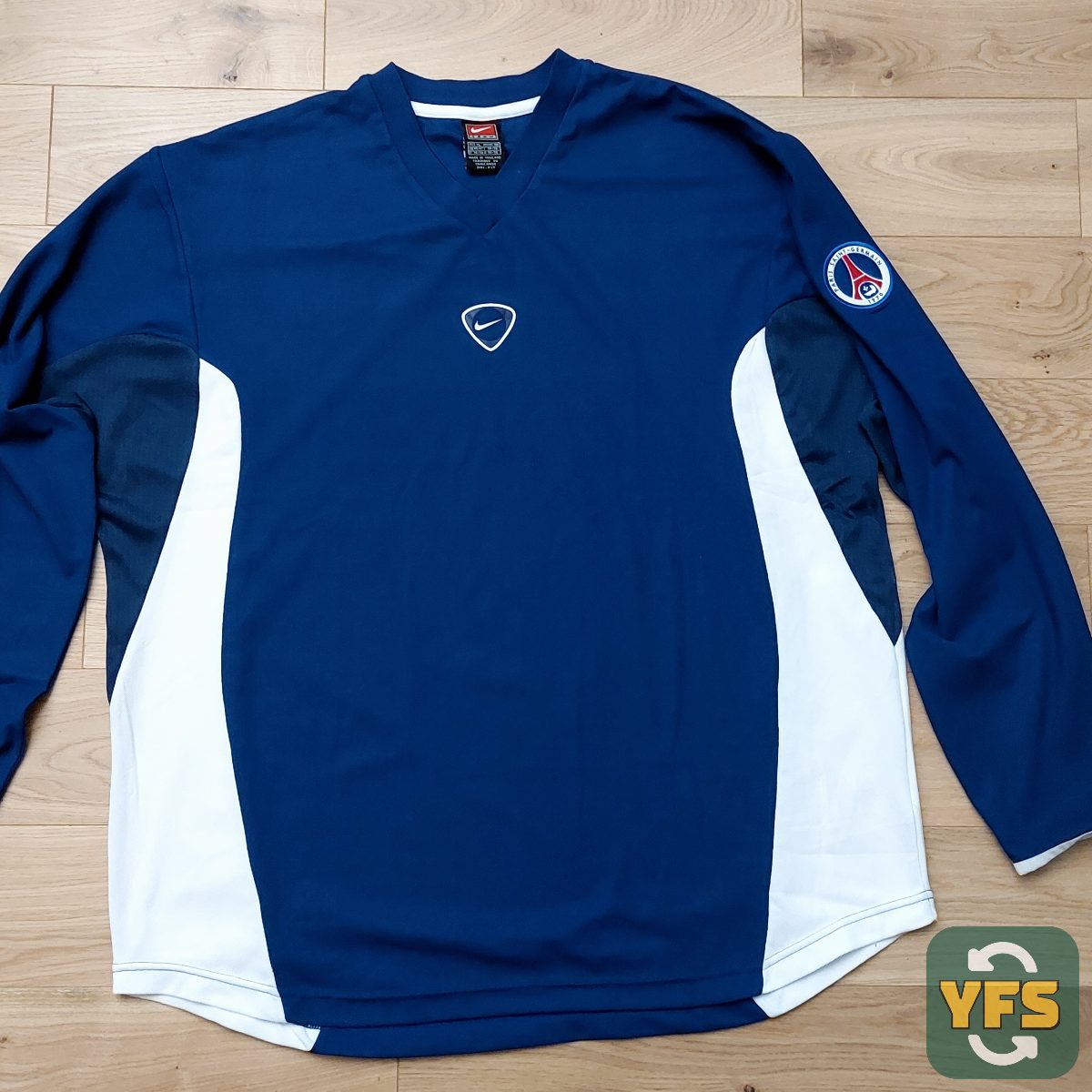 PSG 2000-2001 Training Store Version Nike - YourFootballShirt - Photo 1