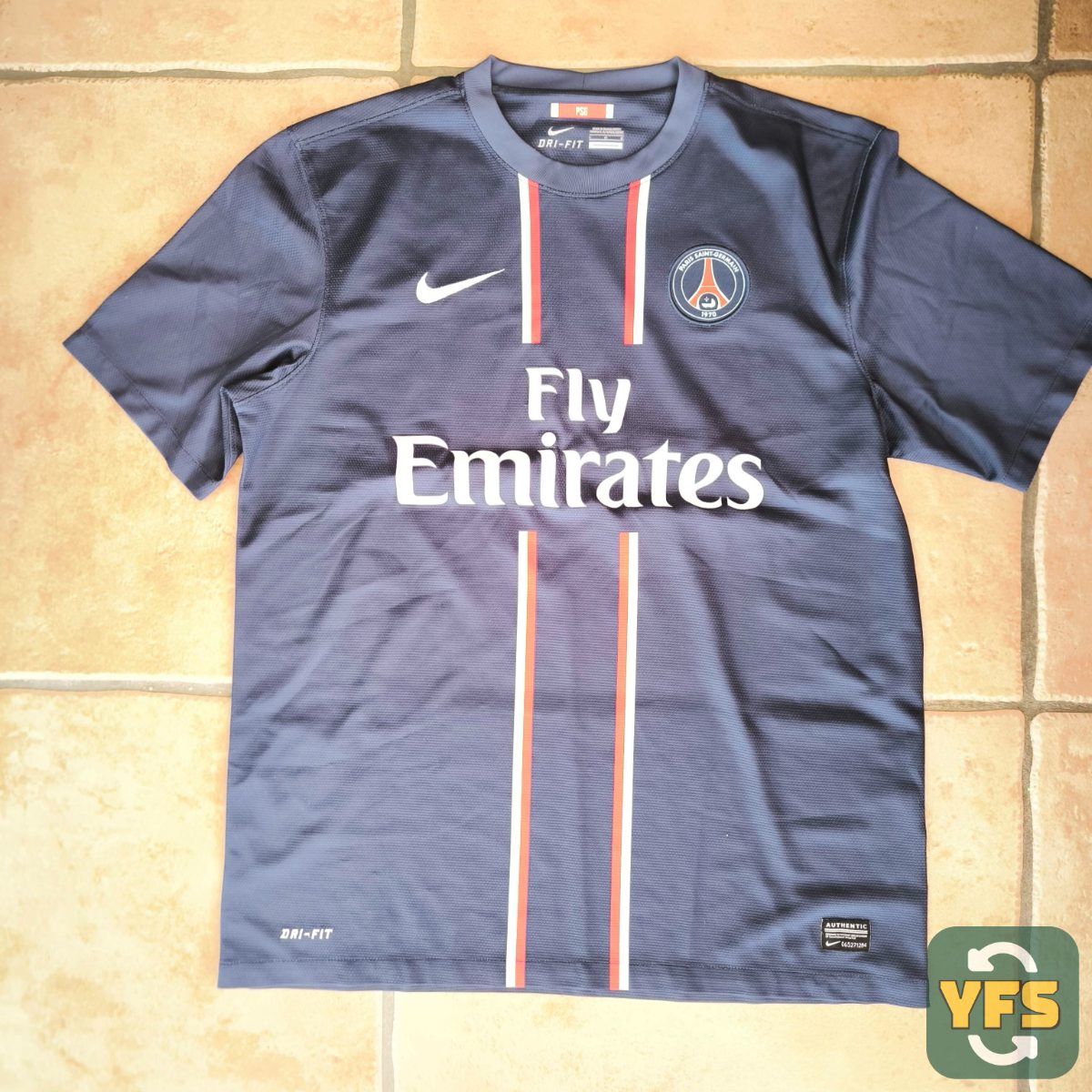 PSG 2012-2013 Home Store Version Nike - YourFootballShirt - Photo 1