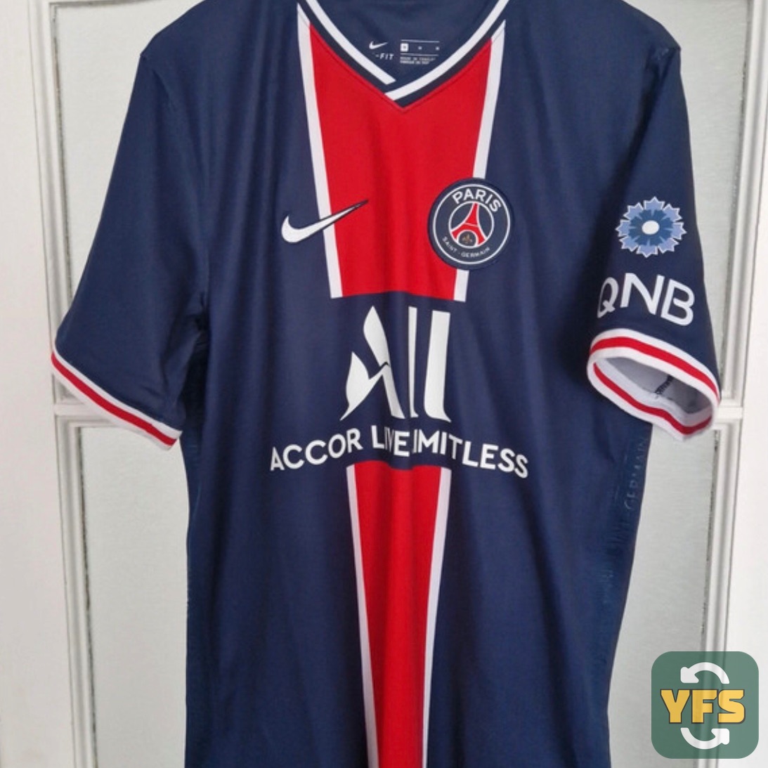 PSG Store Version Nike - YourFootballShirt - Photo 1