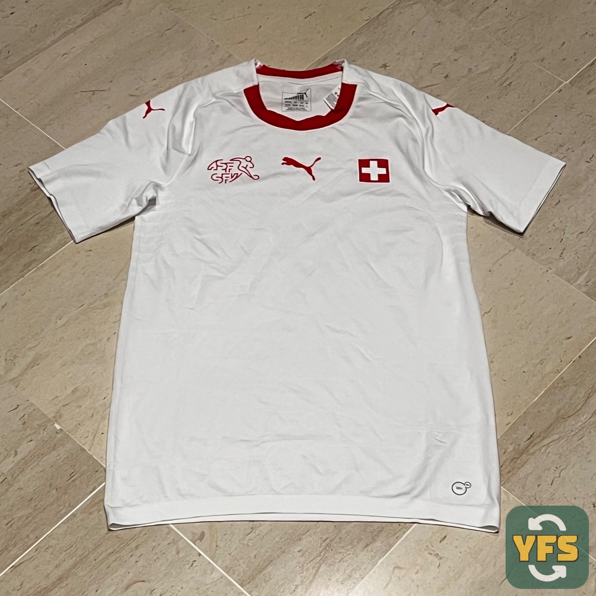 Switzerland 2018-2019 Away Pro Version Puma - YourFootballShirt - Photo 1