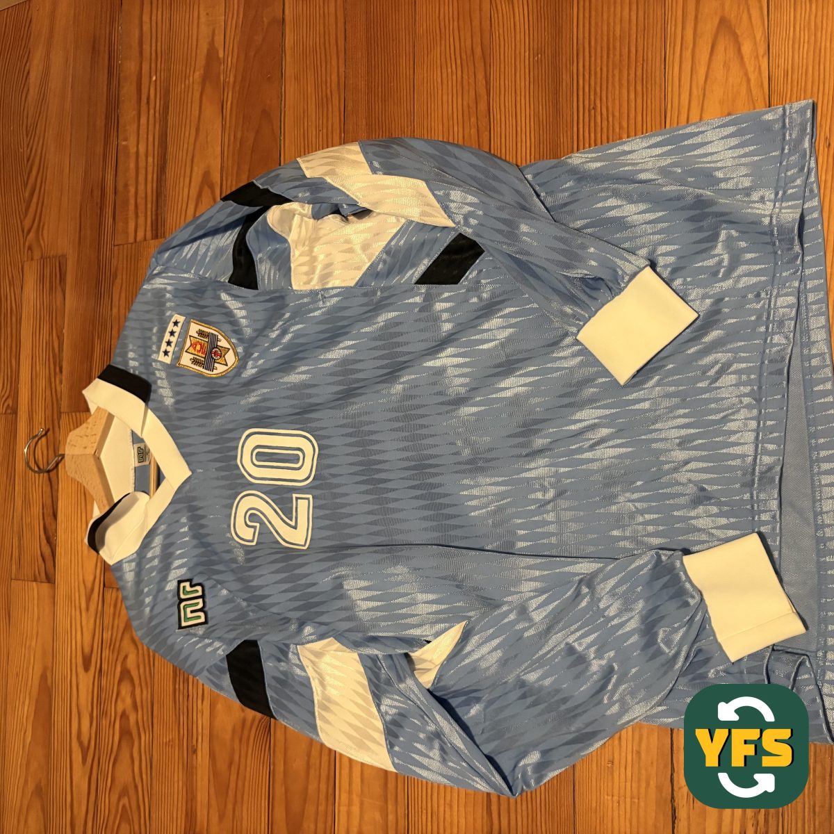 Uruguay 1997-1998 Home Store Version NR - YourFootballShirt - Photo 1