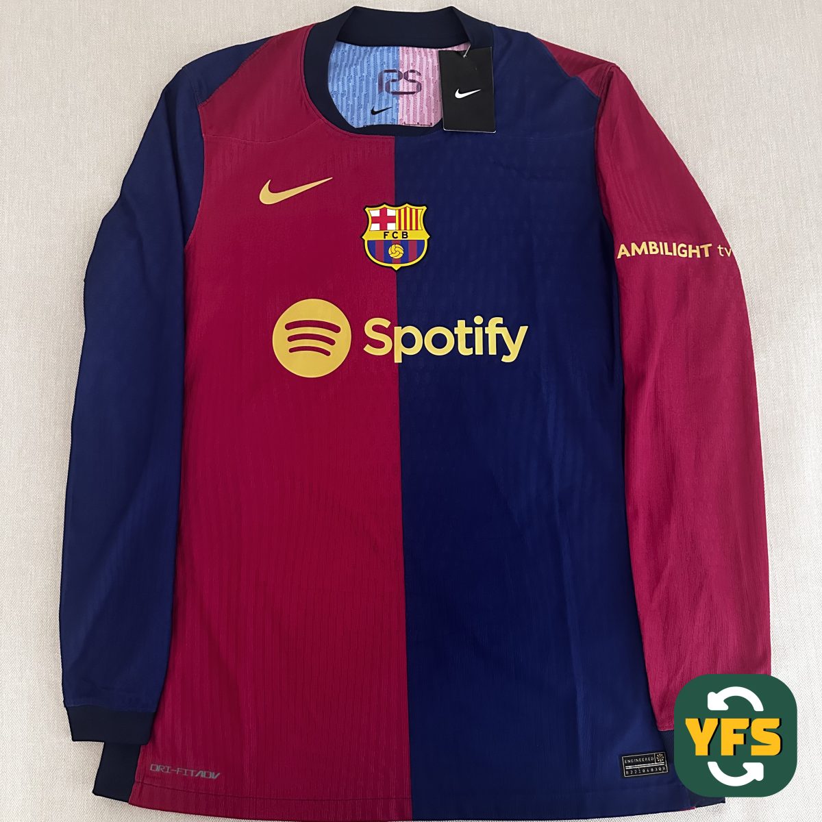 FC Barcelona 2024-2025 Home Issued Nike - YourFootballShirt - Photo 1