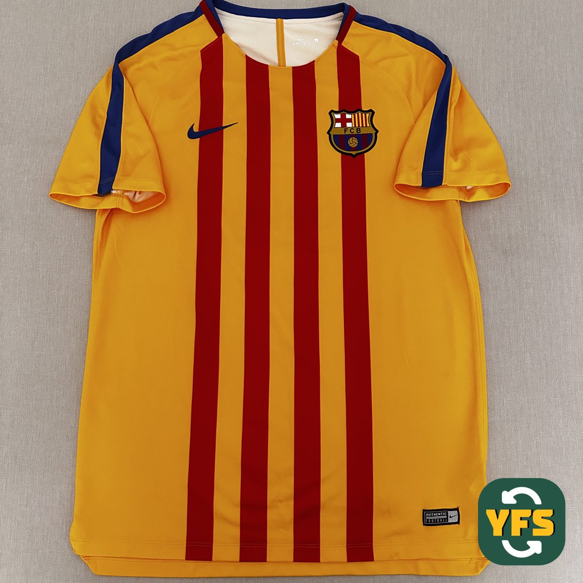 FC Barcelona 2017-2018 Training Store Version Nike - YourFootballShirt - Photo 1