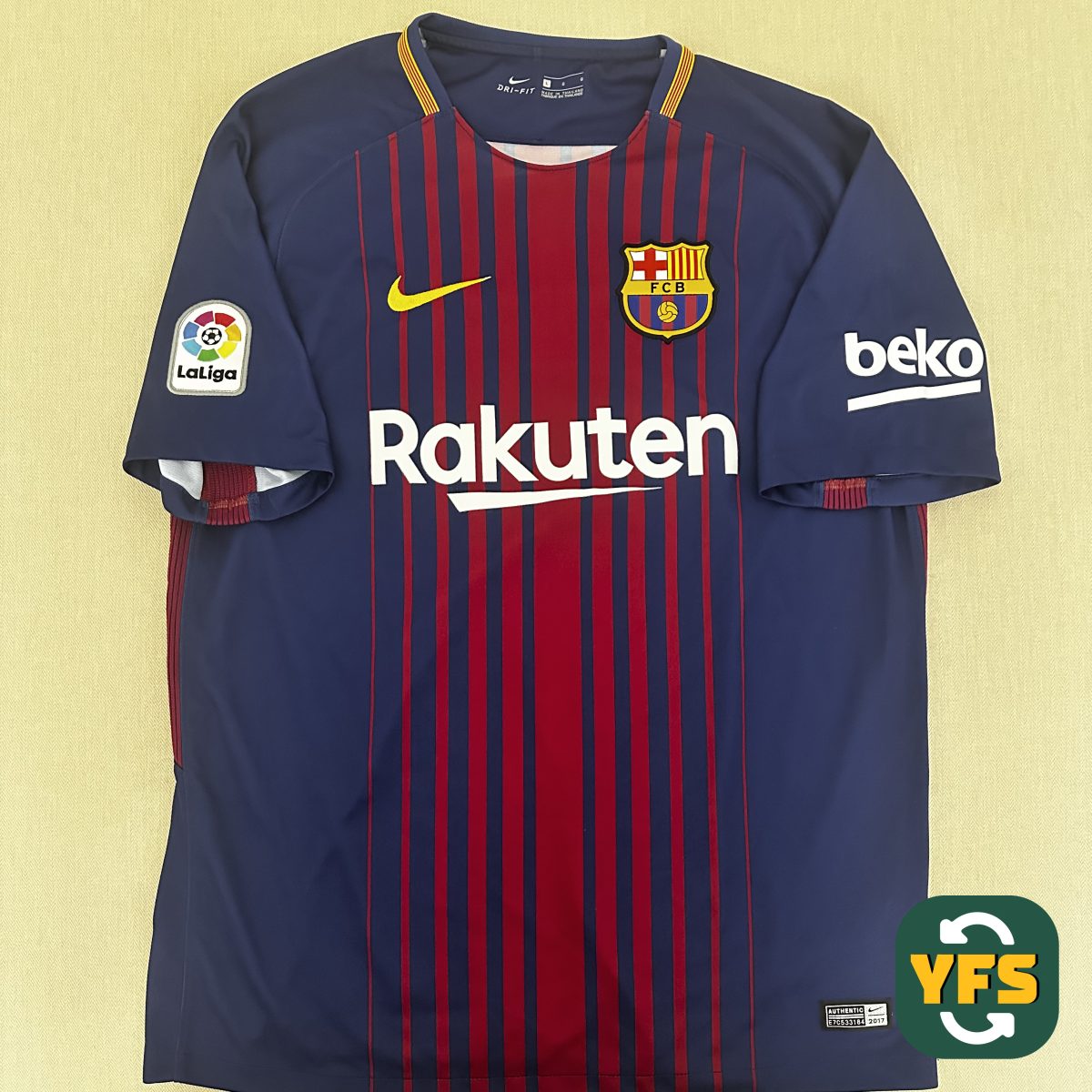 FC Barcelona 2017-2018 Home Store Version New Balance - YourFootballShirt - Photo 1