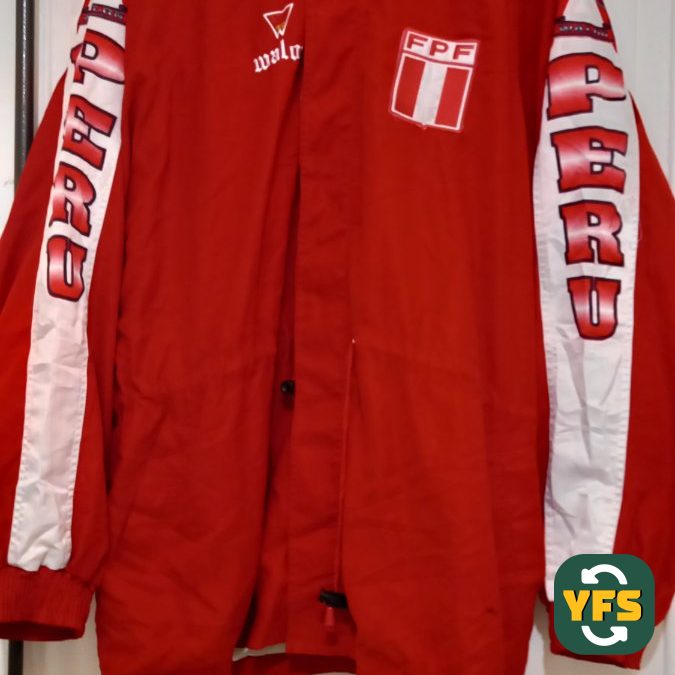 Peru 2001-2002 Home Store Version wallon - YourFootballShirt - Photo 1