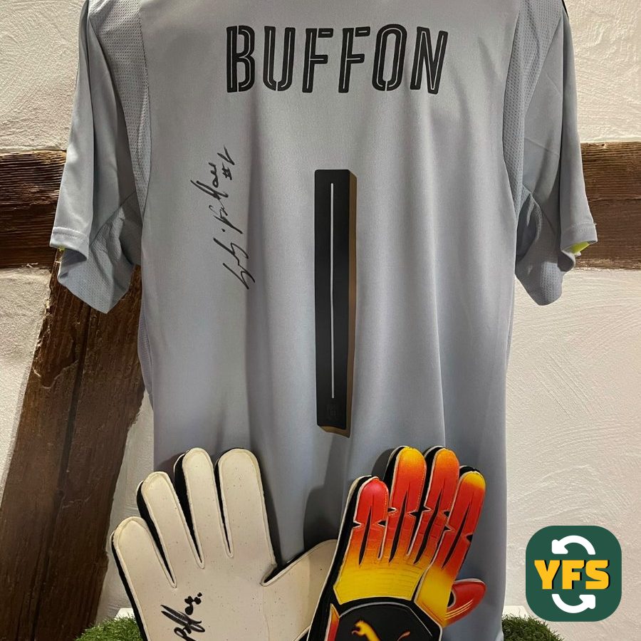 Italy 2015-2016 Home Match Worn Puma - YourFootballShirt - Photo 1