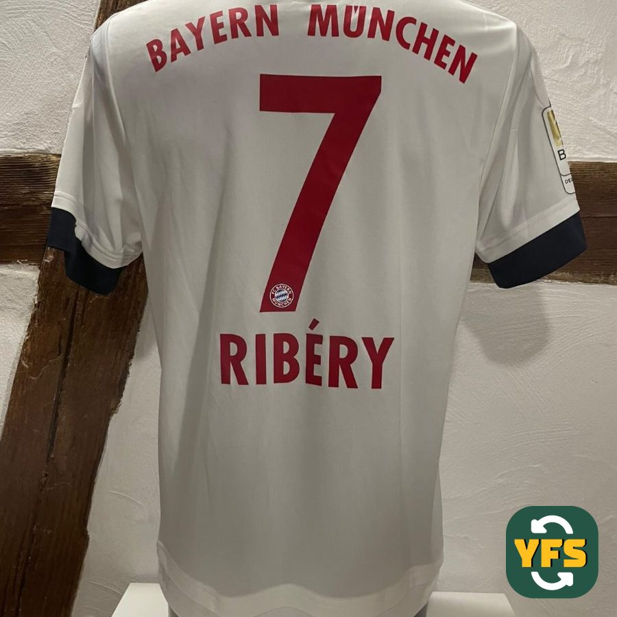 Bayern Munich 2015-2016 Away Match Worn Adidas - YourFootballShirt - Photo 1