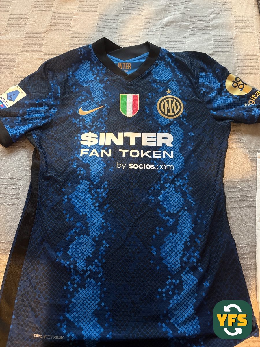 Inter Milan 2021-2022 Home Issued Nike - YourFootballShirt - Photo 1