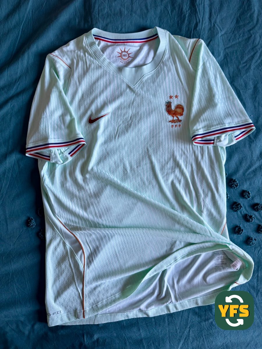France 2026-2027 Away Issued Nike - YourFootballShirt - Photo 1