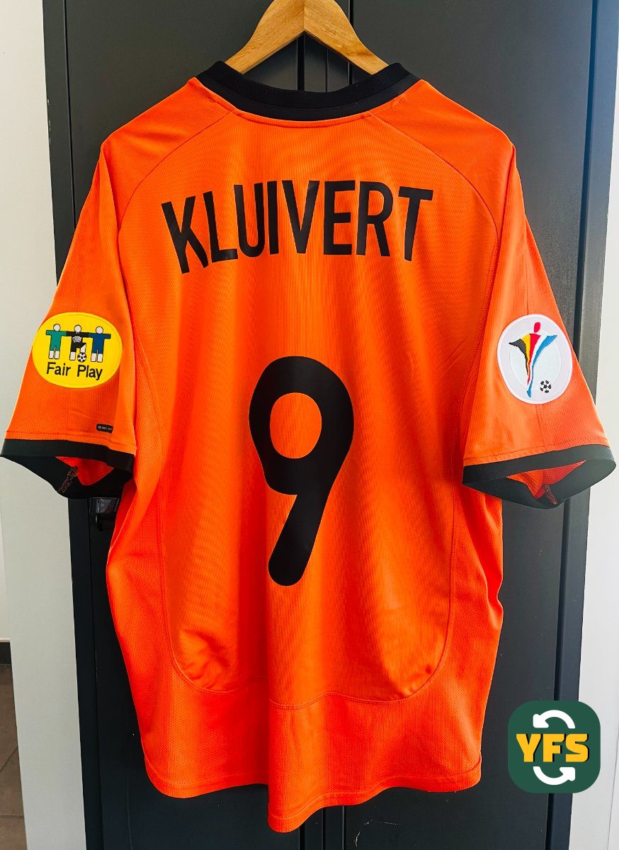 2000-2001 Home KLUIVERT #9