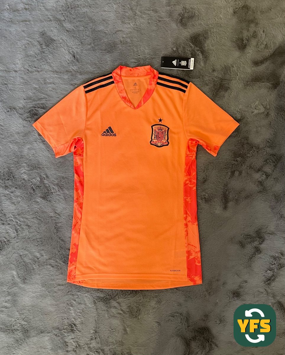 Spain 2020-2021 Goalkeeper Store Version Adidas - YourFootballShirt - Photo 1