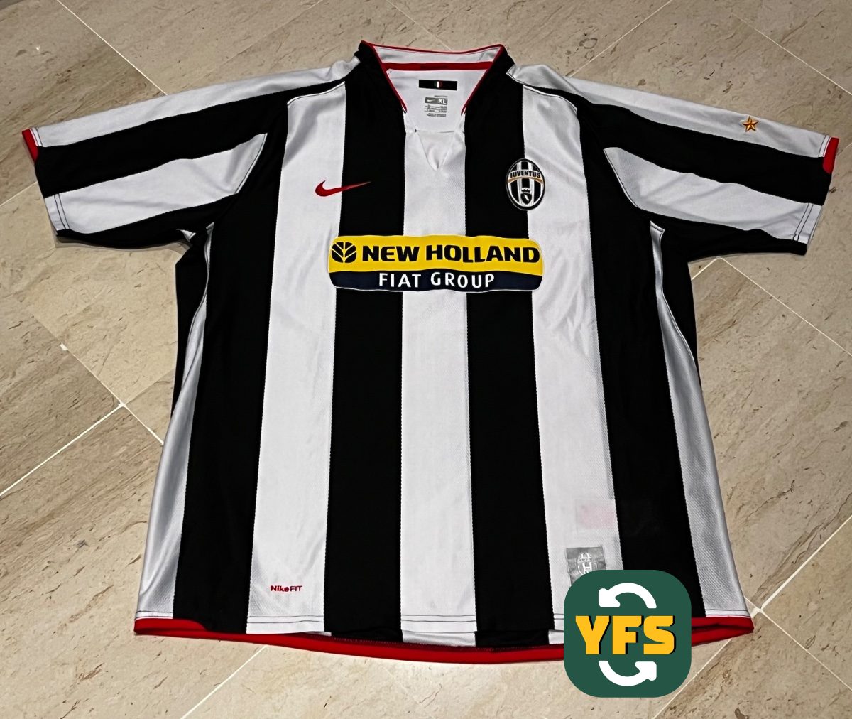 Juventus Turin 2007-2008 Home Store Version Nike - YourFootballShirt - Photo 1