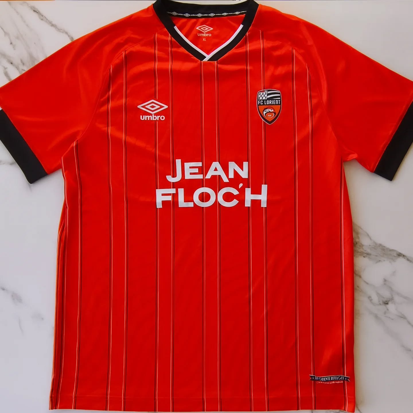 FC Lorient 2024-2025 Home Store Version Umbro - YourFootballShirt - Photo 1