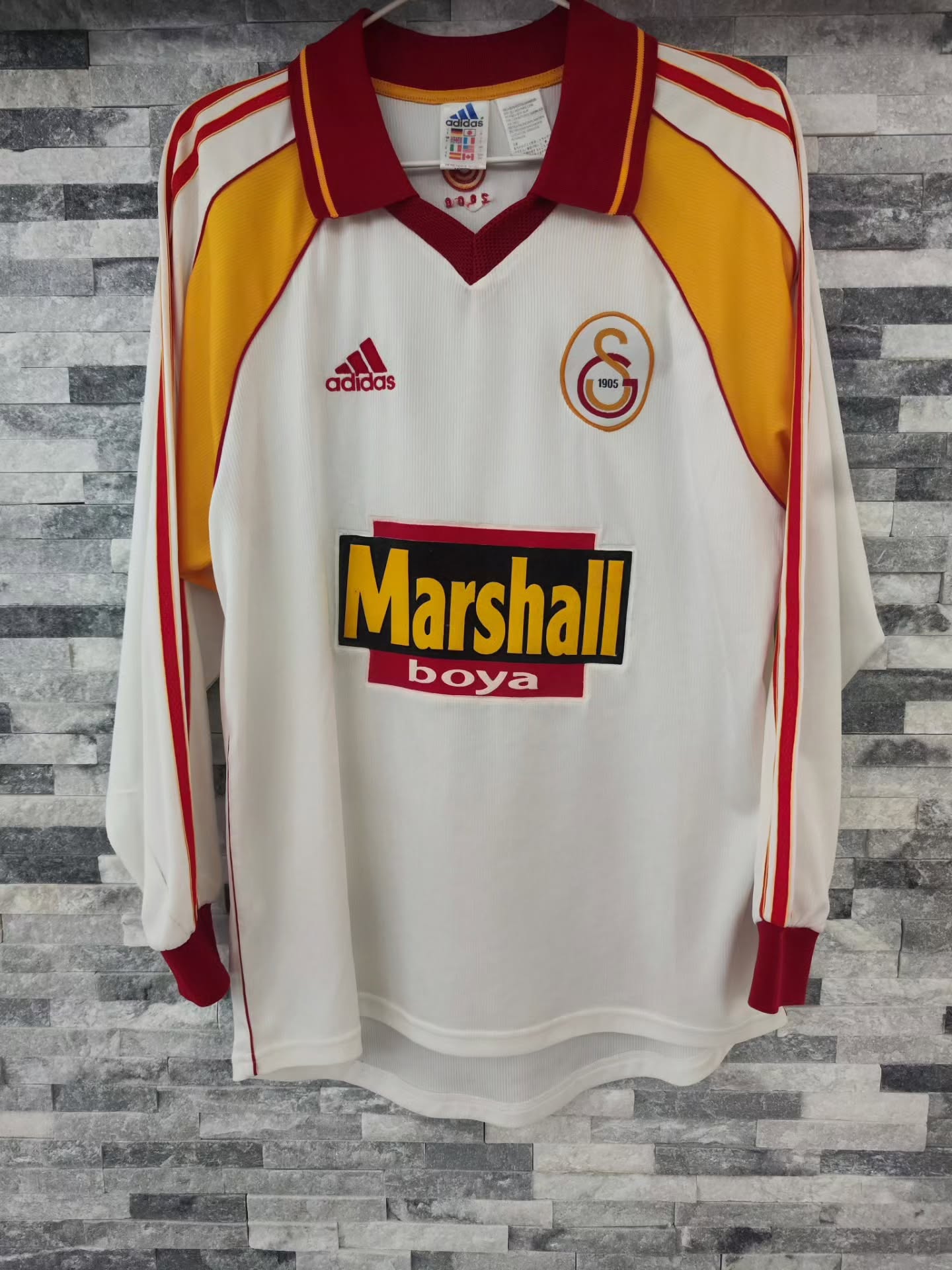Galatasaray SK 1999-2000 Third Store Version Adidas - YourFootballShirt - Photo 1