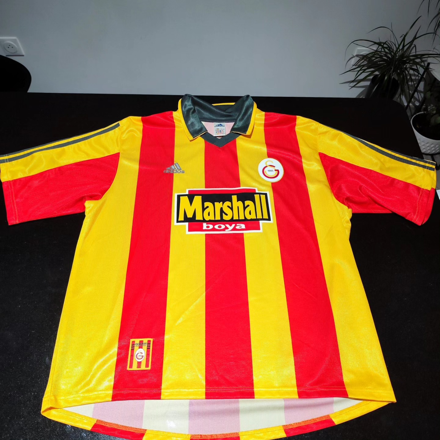 Galatasaray SK 1999-2000 Third Store Version Adidas - YourFootballShirt - Photo 1