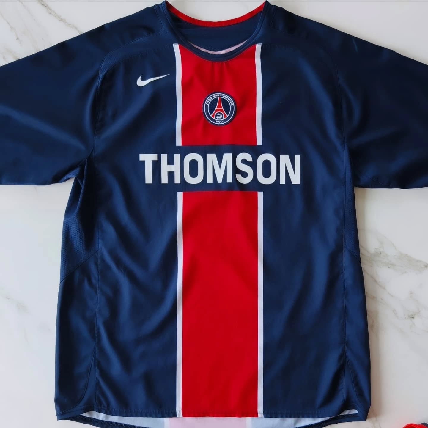 PSG 2005-2006 Home Store Version Nike - YourFootballShirt - Photo 1