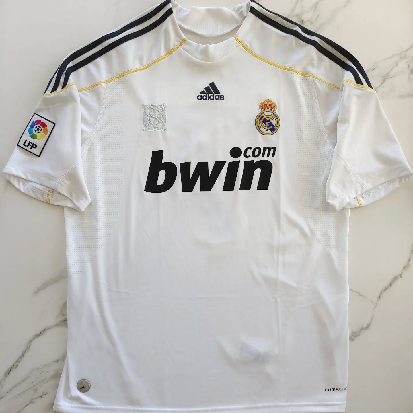 Real Madrid 2009-2010 Home Store Version Adidas - YourFootballShirt