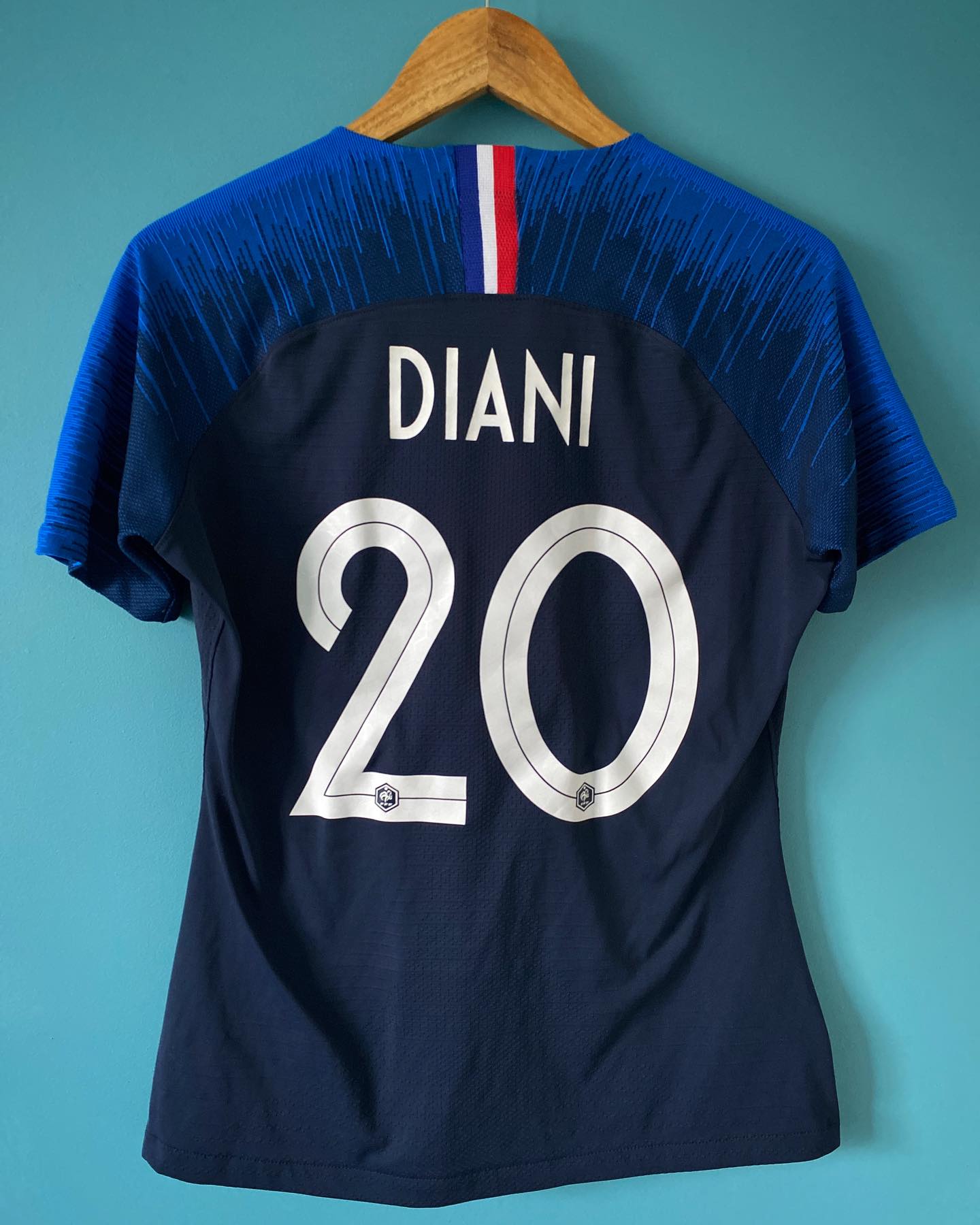 France 2018-2019 Home Match Worn Nike - YourFootballShirt - Photo 2