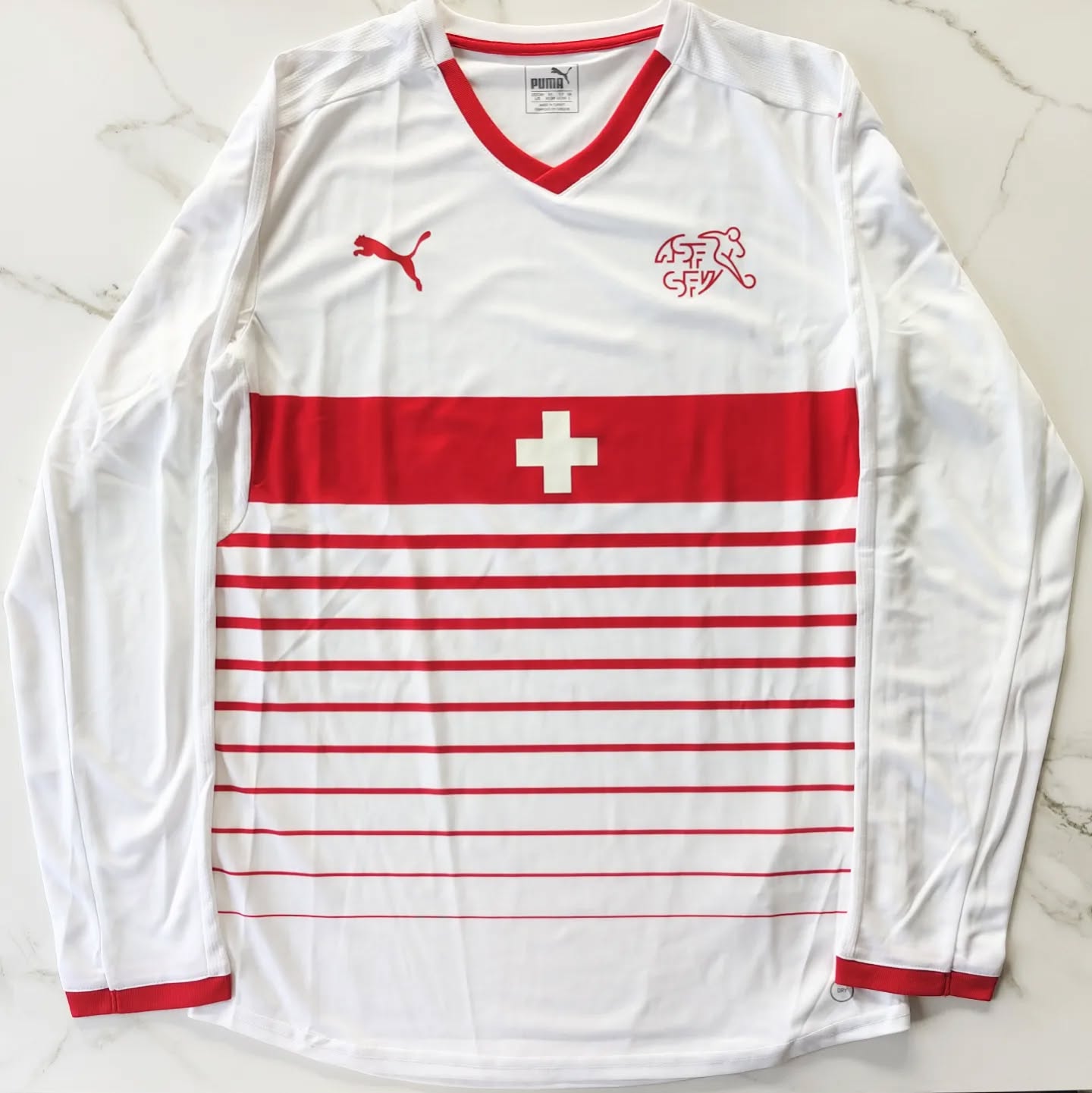 Switzerland 2016-2017 Home