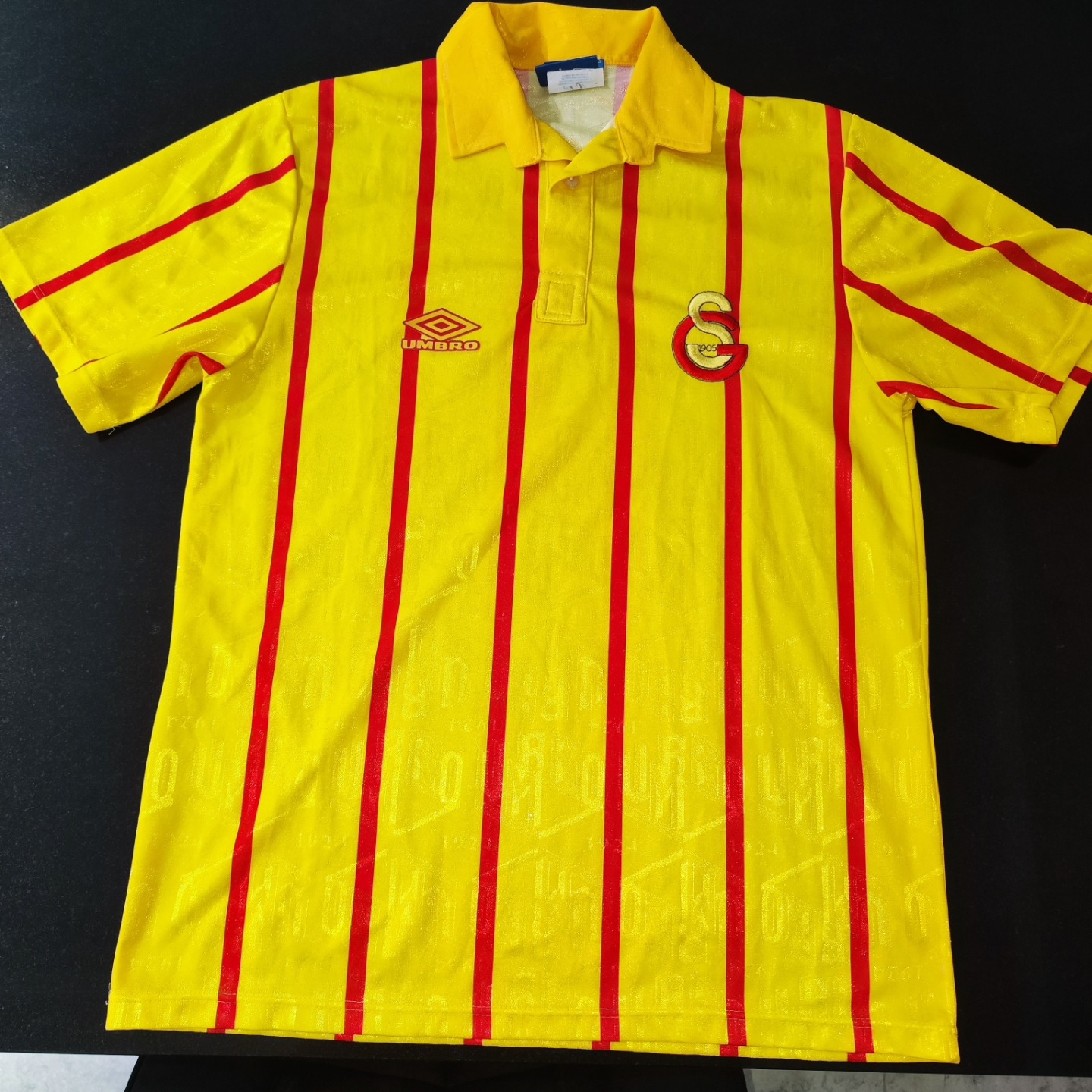 Galatasaray SK 1993-1994 Fourth Store Version Umbro - YourFootballShirt - Photo 1
