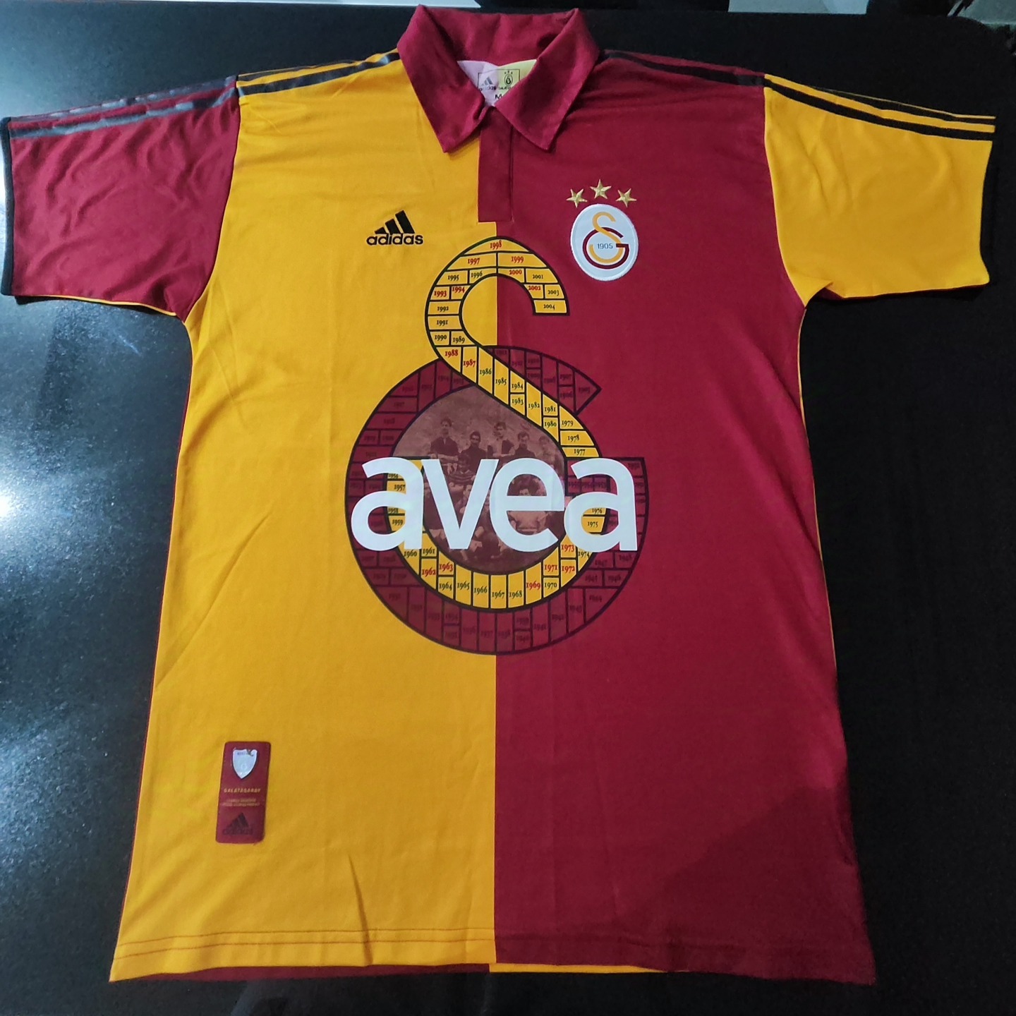Galatasaray SK 2004-2005 Special edition Store Version Adidas - YourFootballShirt - Photo 1
