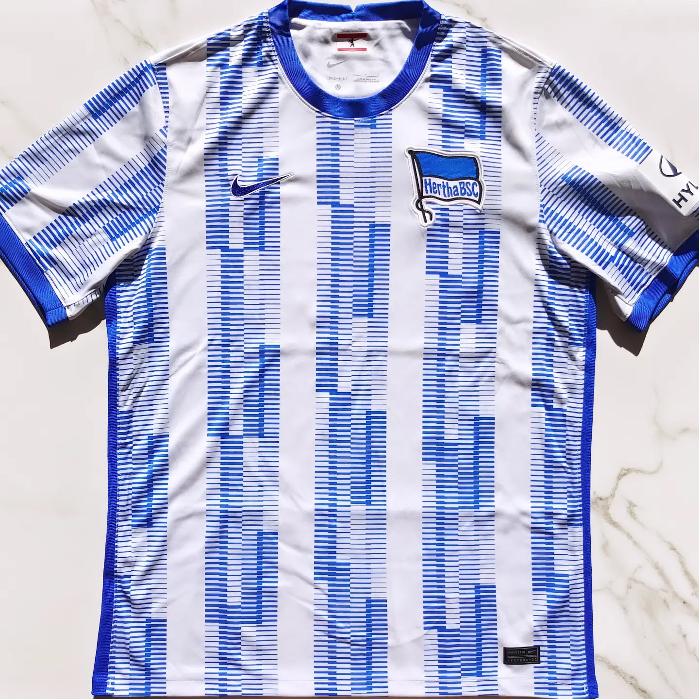 Hertha Berlin 2021-2022 Away