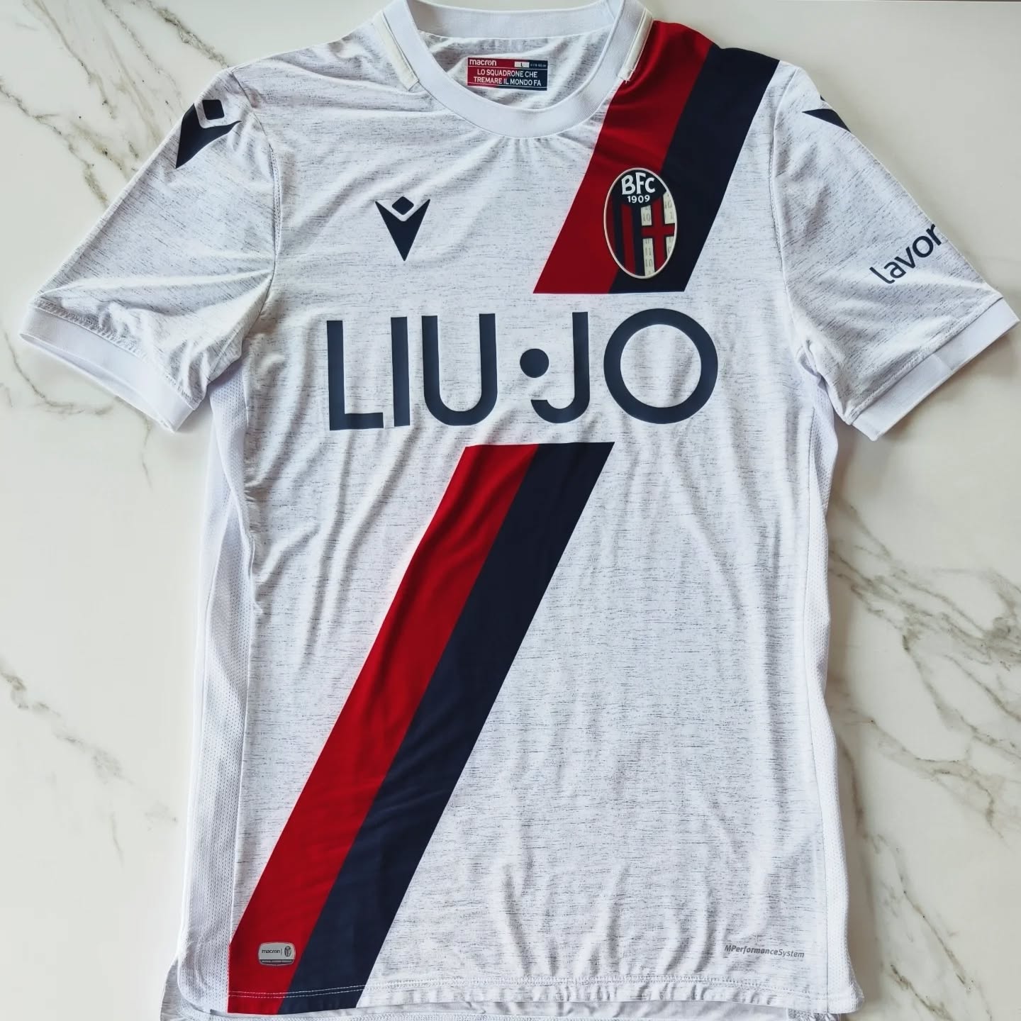 Bologna FC 2019-2020 Away Store Version Macron - YourFootballShirt - Photo 1