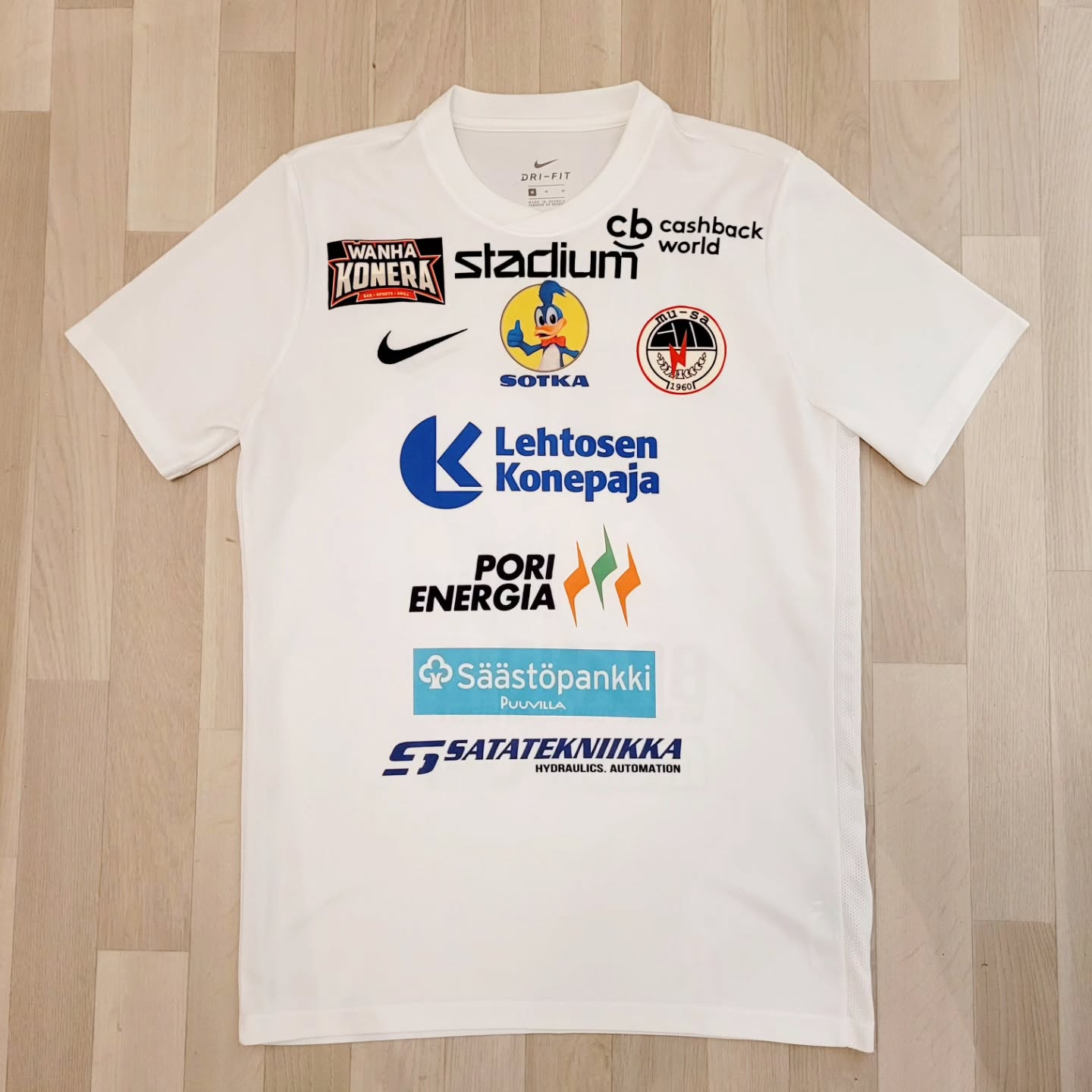 Musan Salama 2017-2018 Home Karlsson #27