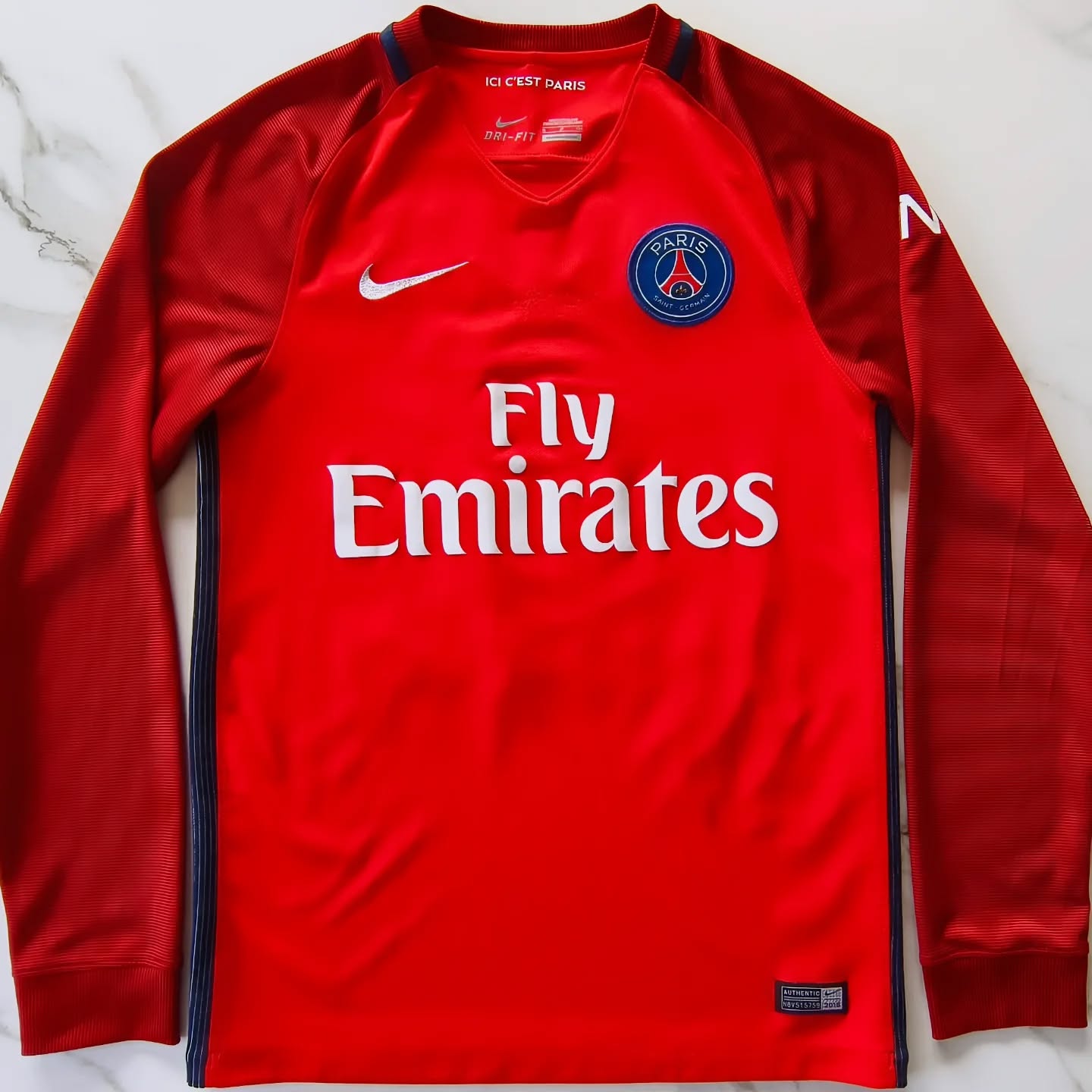 PSG 2016-2017 Away Issued Nike - YourFootballShirt - Photo 1