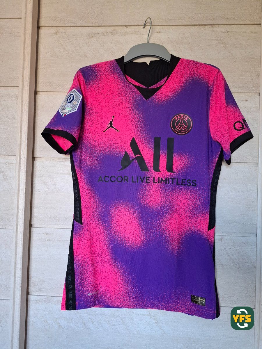 PSG 2020-2021 Fourth Match Worn Jordan - YourFootballShirt - Photo 1
