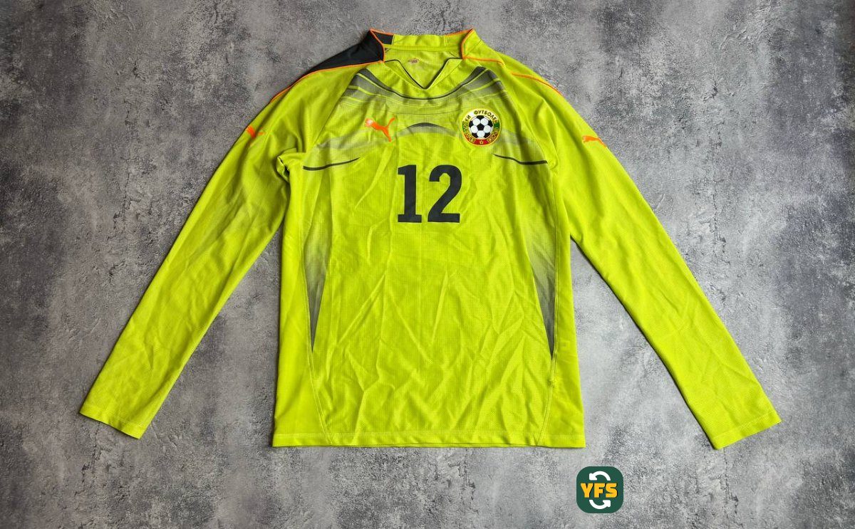 Bulgaria 2010-2011 Away #12