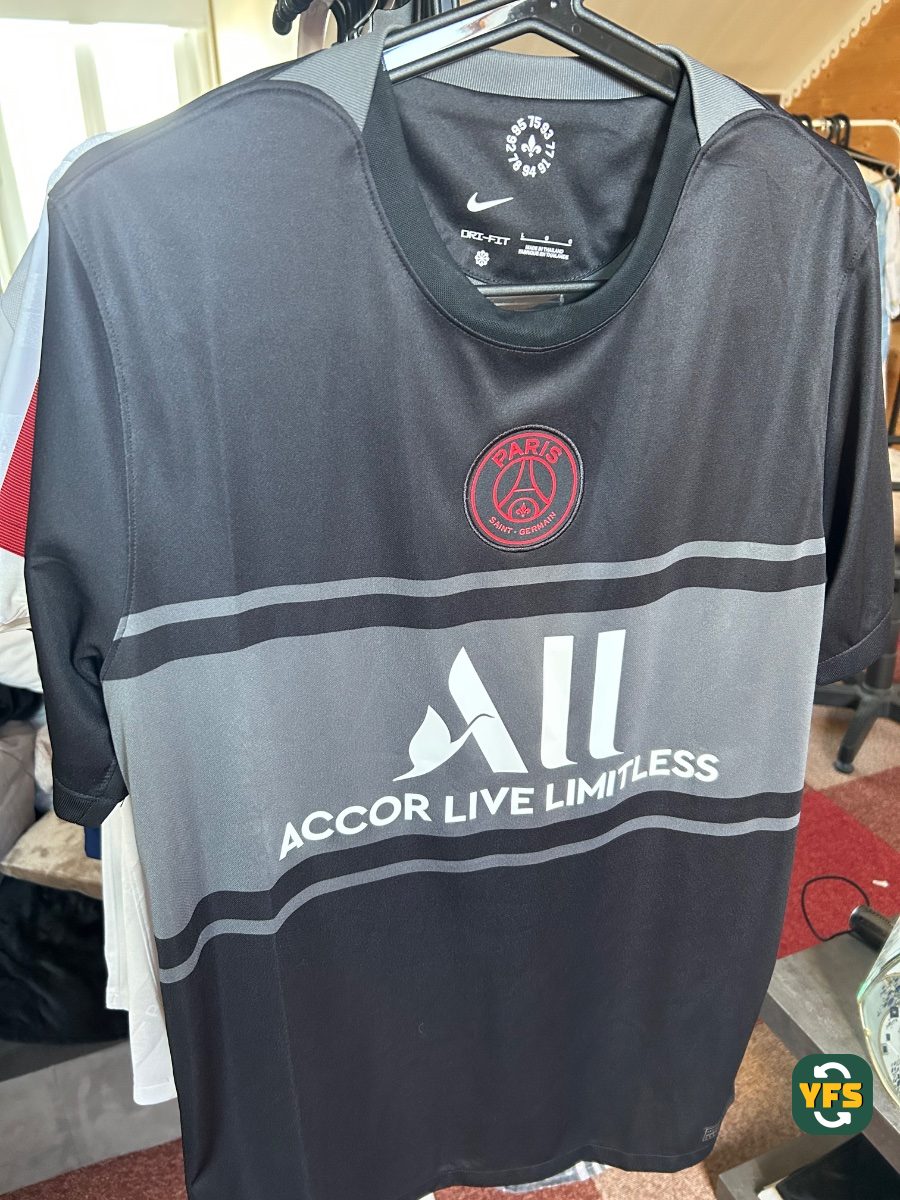PSG 2021-2022 Third Store Version Nike - YourFootballShirt - Photo 1