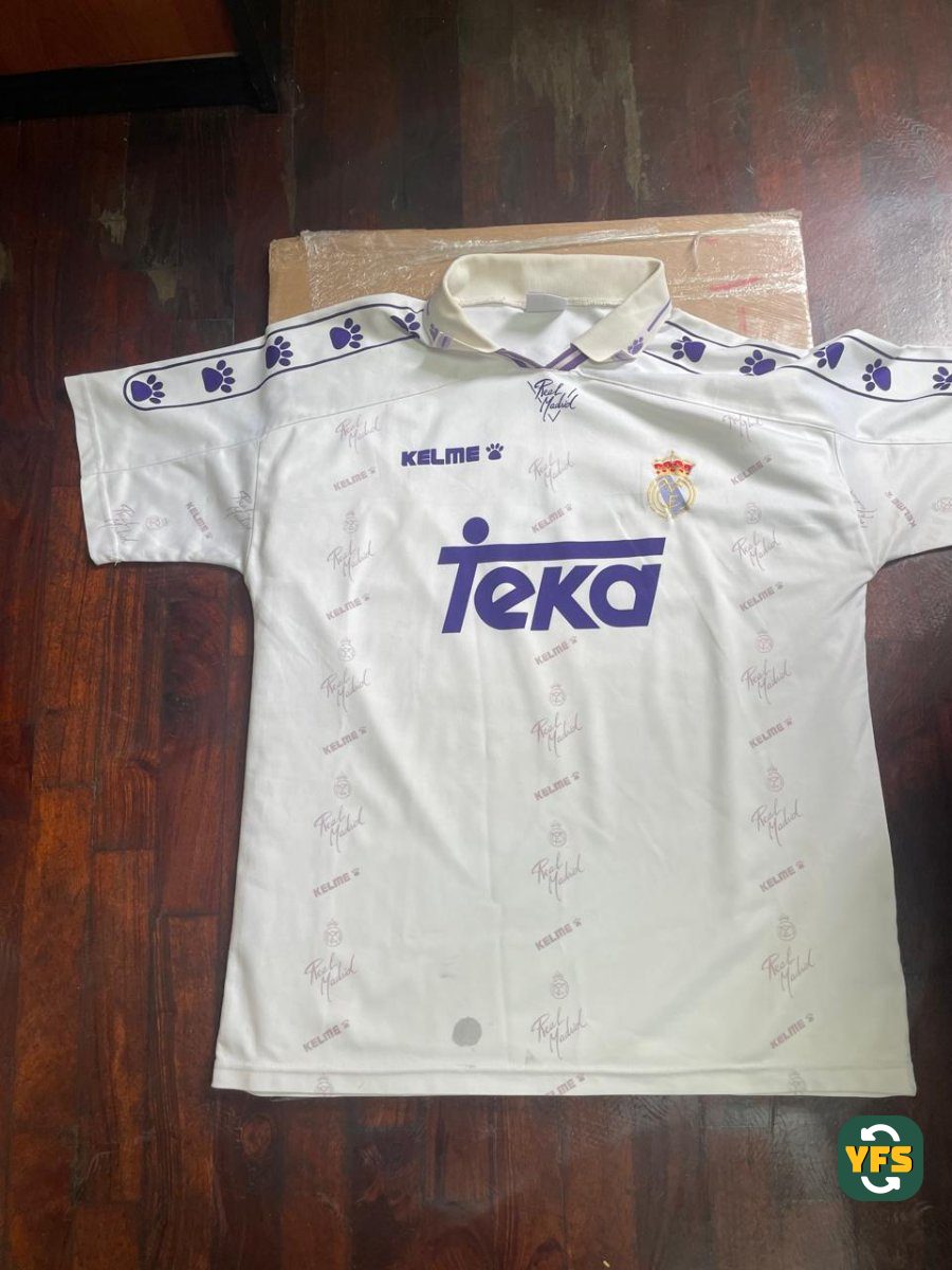 Real Madrid 1994-1995 Home Store Version Kelme - YourFootballShirt - Photo 1
