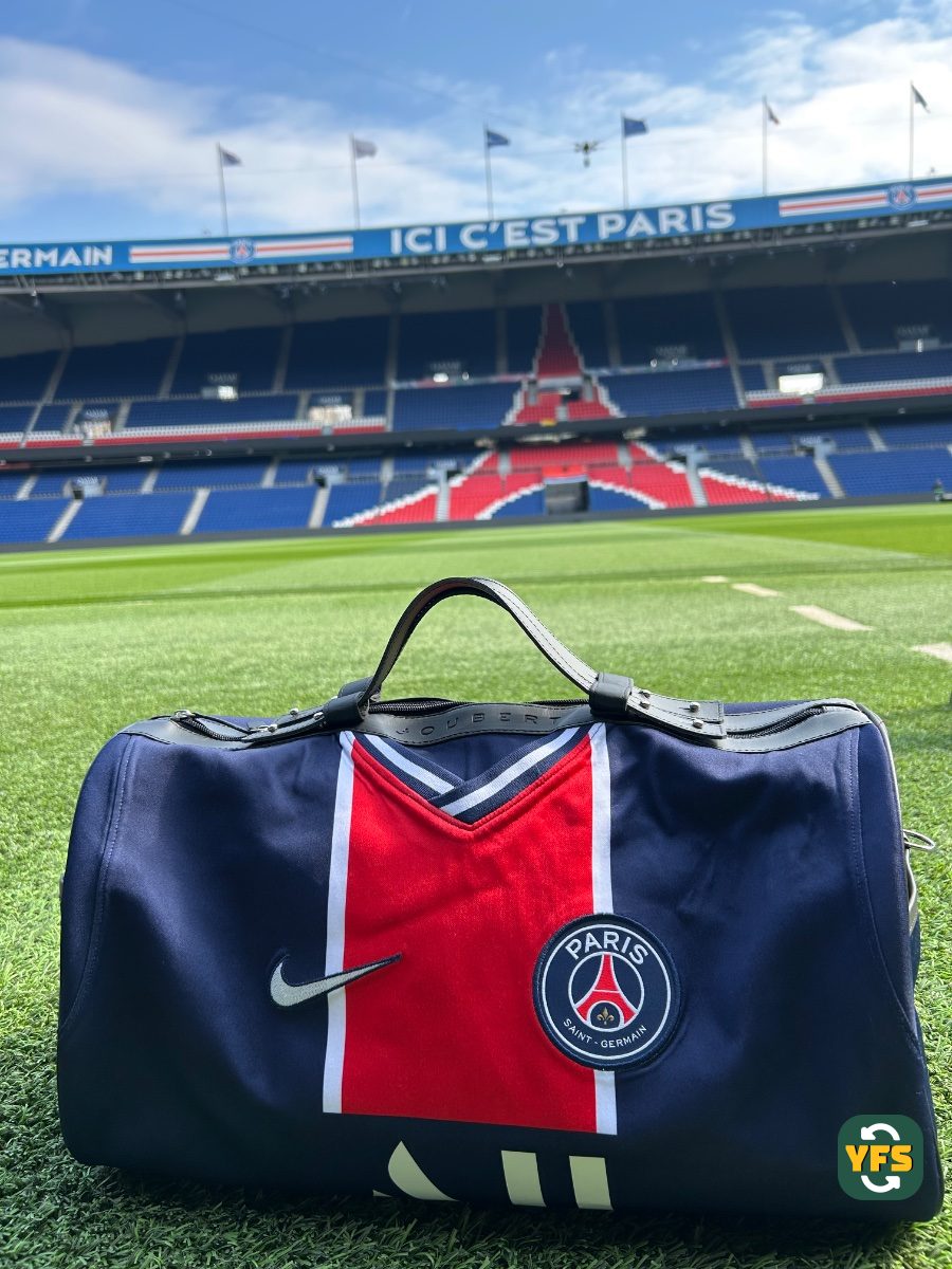 PSG 2020-2021 Home Store Version Nike - YourFootballShirt - Photo 1