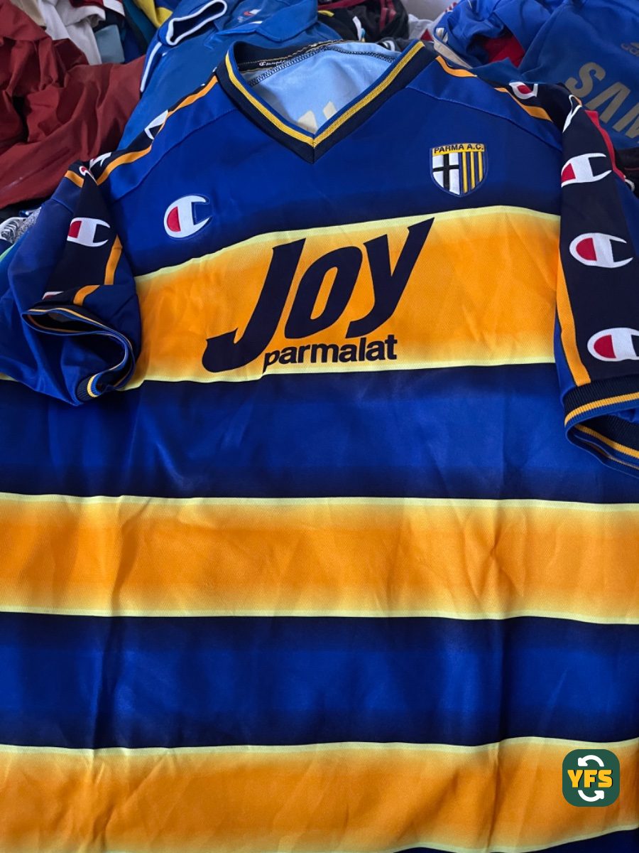 Parma 2001-2002 Home Store Version Champion USA - YourFootballShirt - Photo 1