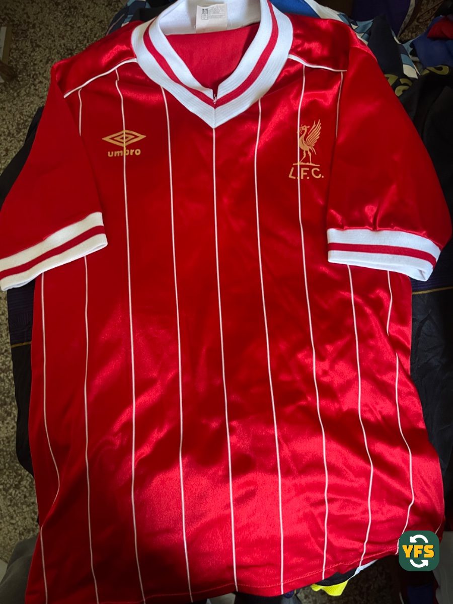 Liverpool 1981-1982 Home Store Version Umbro - YourFootballShirt - Photo 1