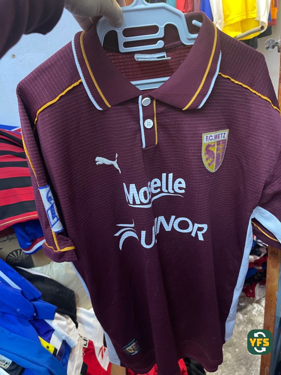FC Metz 1999-2000 Home Issued Puma - YourFootballShirt - Photo 1