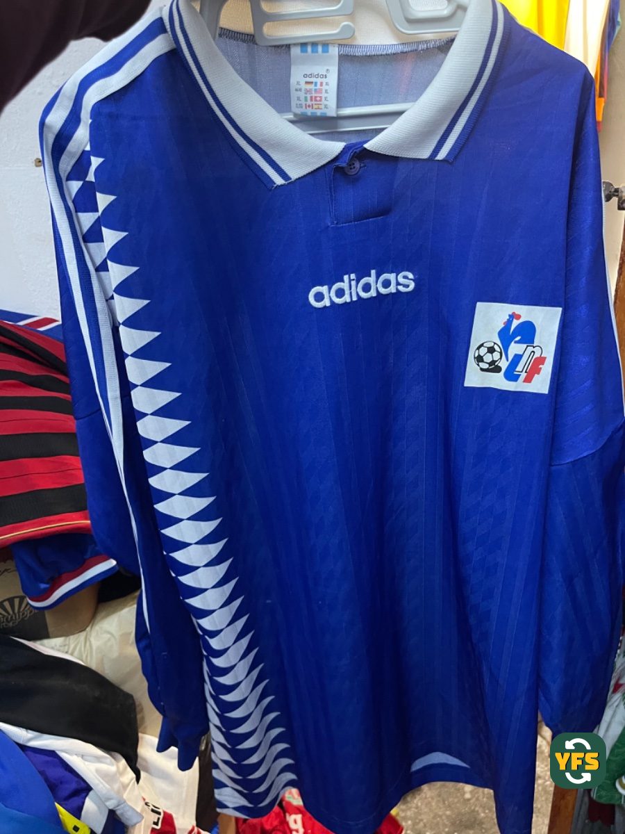 AJ Auxerre 1997-1998 Home