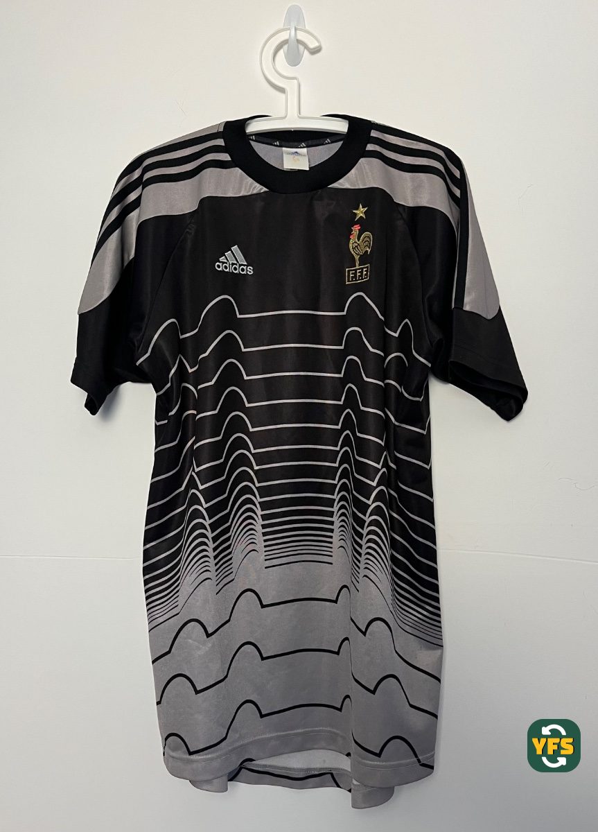 France 2000-2001 Goalkeeper Store Version Adidas - YourFootballShirt