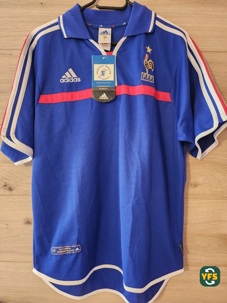 France 2000-2001 Home Store Version Adidas - YourFootballShirt - Photo 1